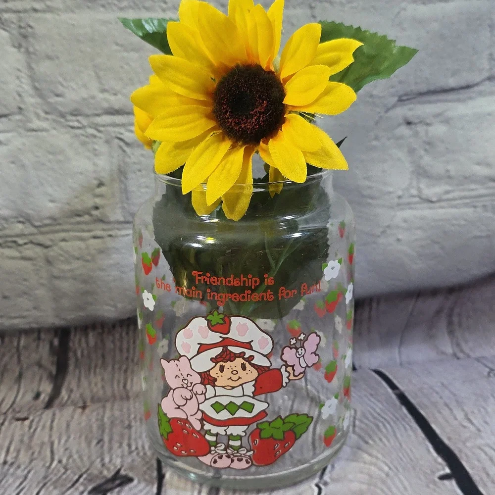 Rare Vintage 1980s American Greetings Strawberry Shortcake glass canister jar